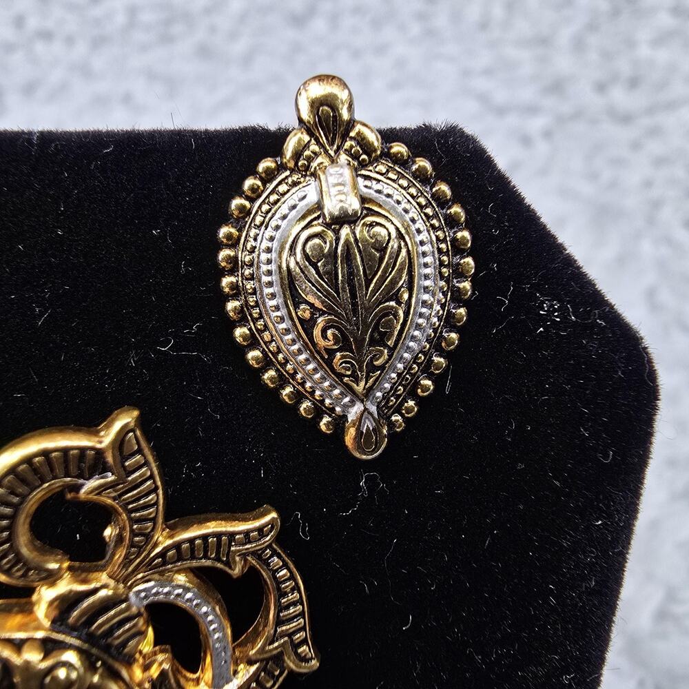 Brooch Knight Helmet w Shield Clip Earrings 24K Gold Plated Medieval Made Spain - Picture 8 of 9